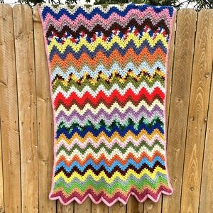 Vintage Crochet Zig Zag Afghan Blanket Throw Colorful‎ Chevron Pattern 63" X 38"